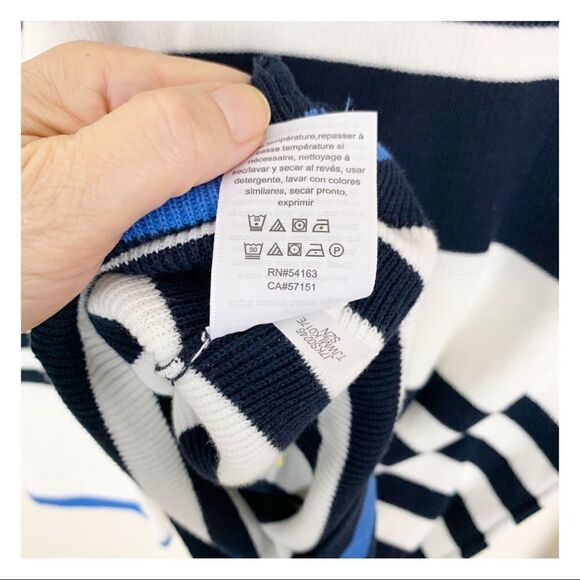 Tommy Hilfiger B/W Striped Sweater w/Bell Sleeves - Picture 11 of 12